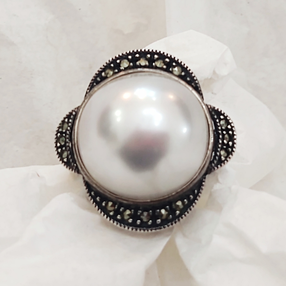 Vintage Judith Jack Oversized Pearl & Marcasite Sterling Silver Ring- Size 7